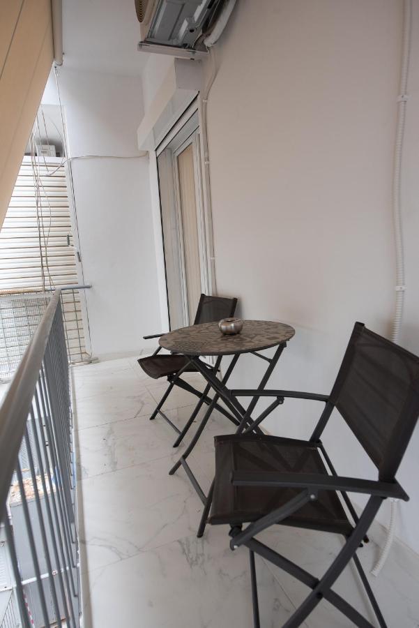 Medluxe Cozy Apartment! Афины Экстерьер фото